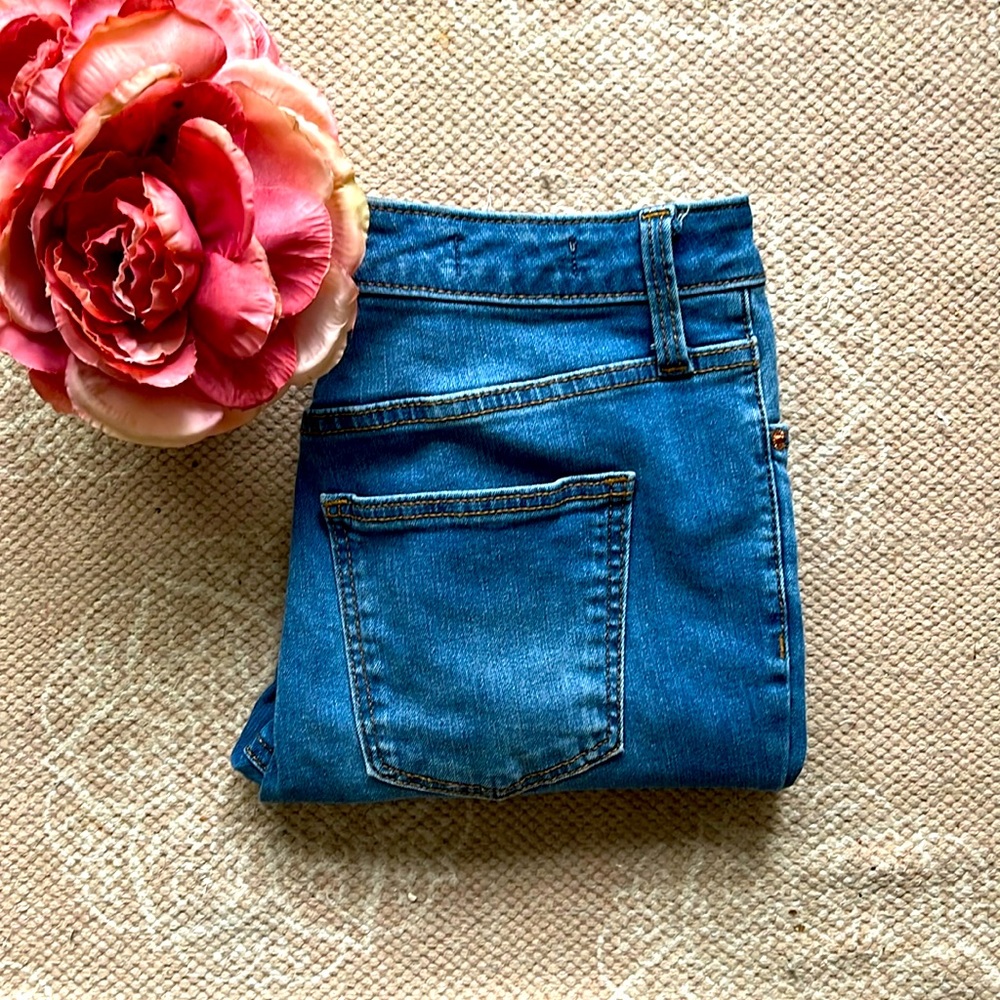 Universal thread, high-rise skinny Jean